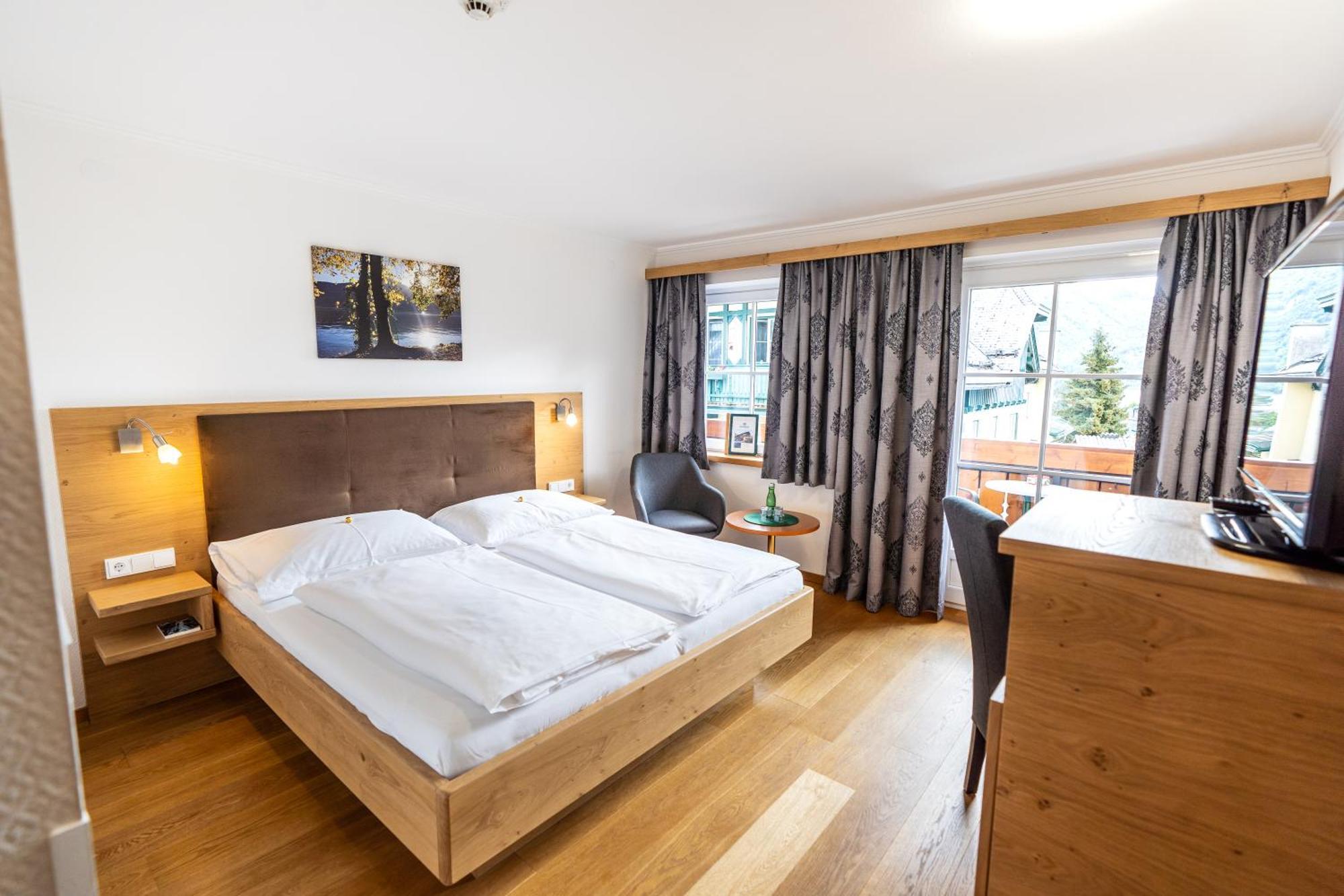 Hotel-Garni Schernthaner Sankt Gilgen Ngoại thất bức ảnh