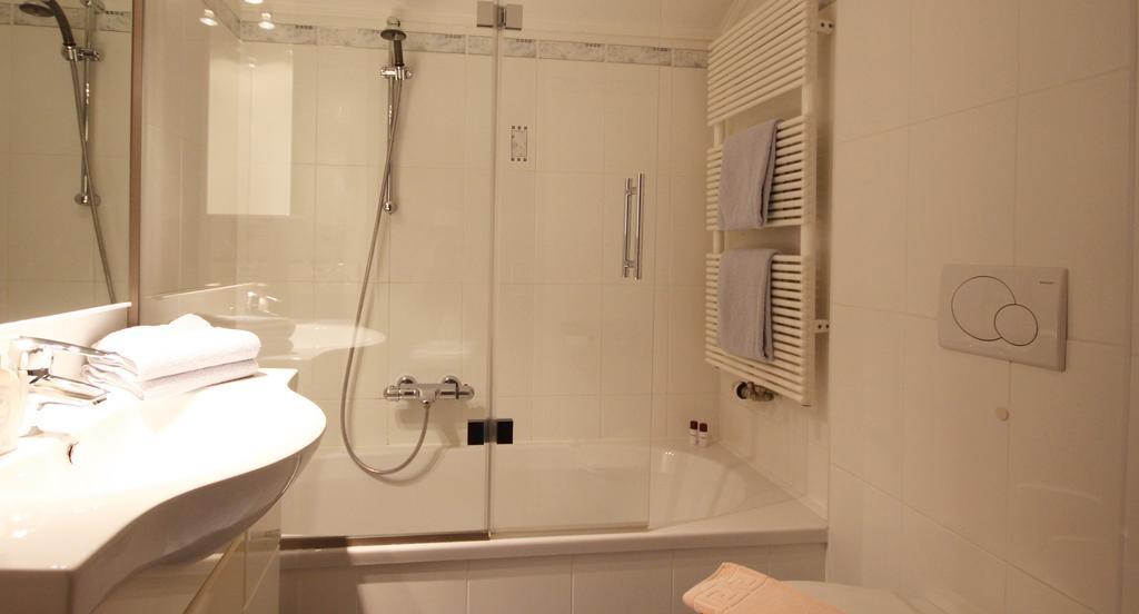 Hotel-Garni Schernthaner Sankt Gilgen Ngoại thất bức ảnh