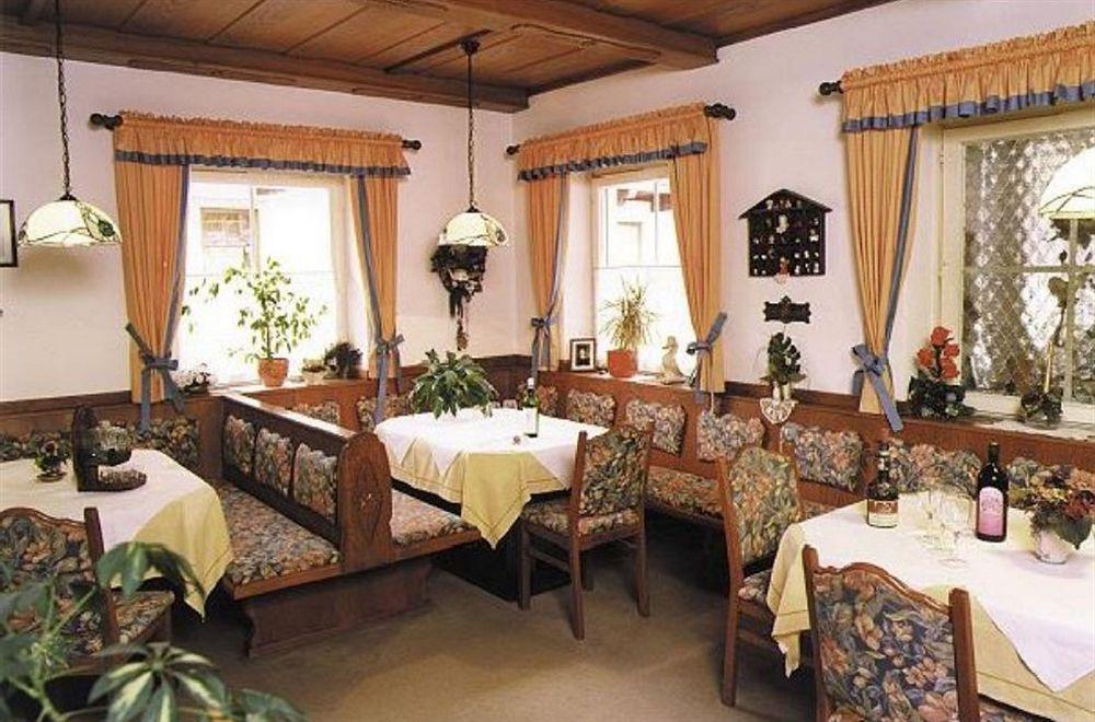 Hotel-Garni Schernthaner Sankt Gilgen Ngoại thất bức ảnh